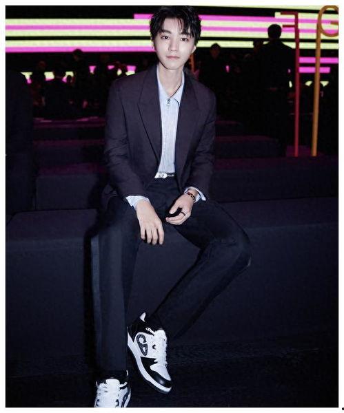 白鹿张凌赫最新动态爆料  第3张 白鹿张凌赫最新动态爆料  第3张